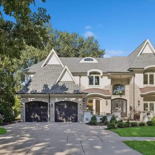 FULLY REIMAGINED ESTATE IN COLLEGE VIEW