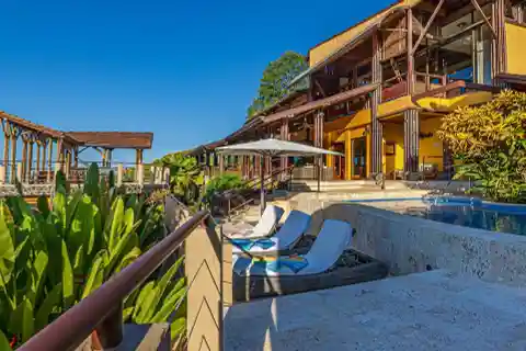 Tropical Harmony Home on Pristine Coast