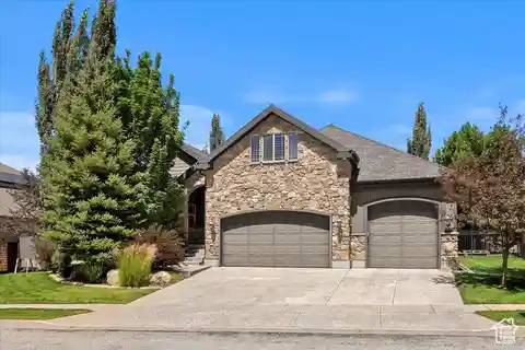 Fully Furnished Mountain Retreat