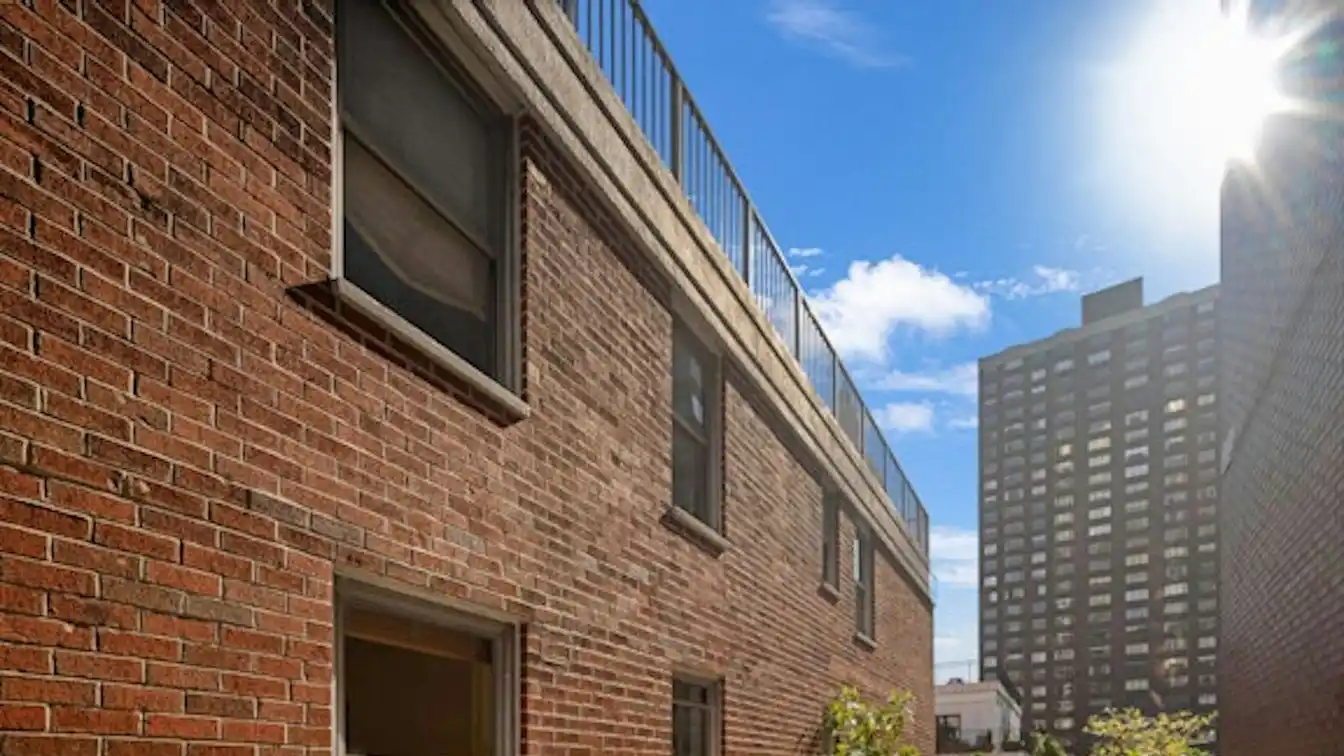 Sun-soaked High-floor Cooperative in Sutton Place