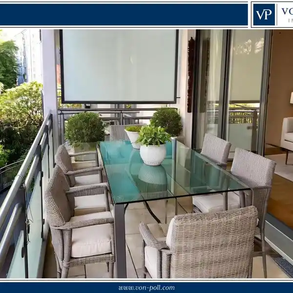 LIGHT-FILLED THREE-ROOM APARTMENT WITH LARGE BALCONY AND PARKING SPACE IN A PRIME LOCATION
