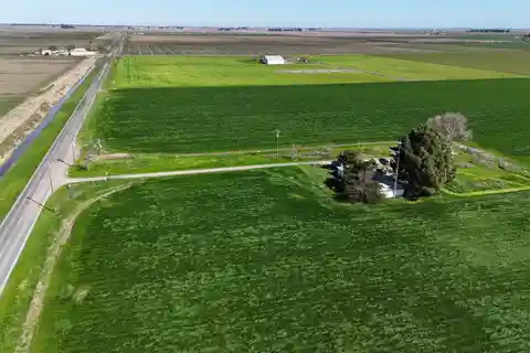 80 Acres - Create a Family Compound