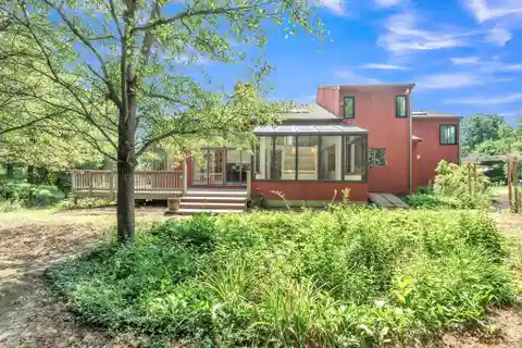 Beautifully Maintained Contemporary Home in a Private Setting