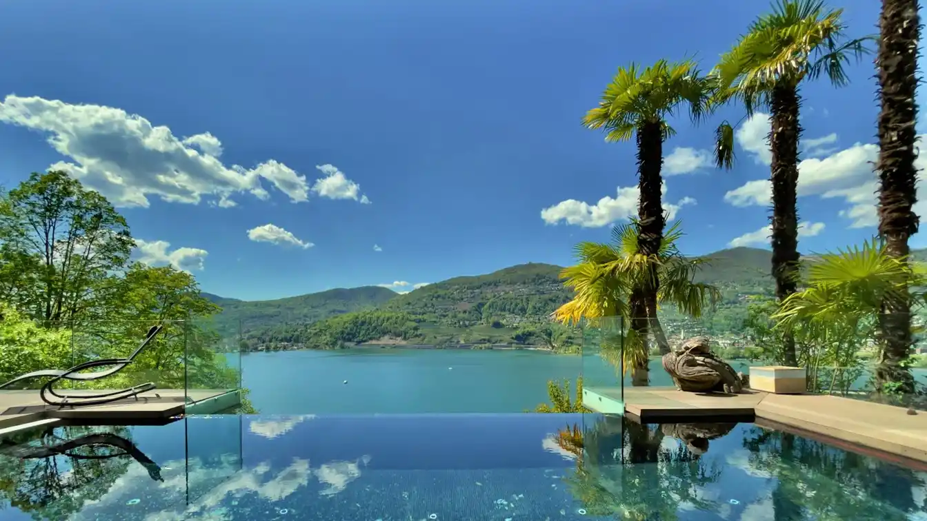 Contemporary Beauty Overlooking the Lake