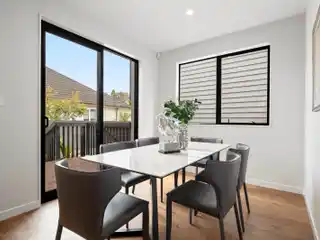 World of Luxury and Sophistication with Exquisite Property