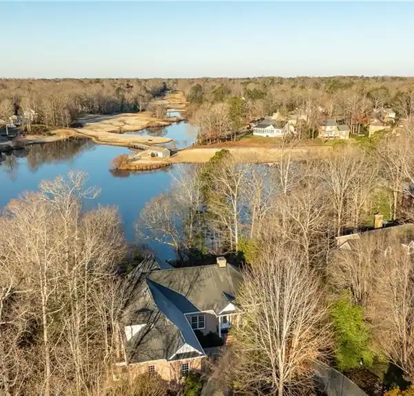 WATERFRONT LUXURY IN FORD'S COLONY