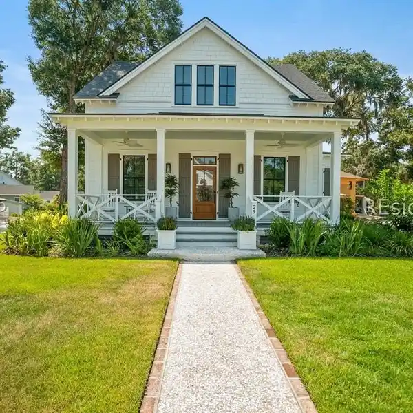 STUNNING HOME IN THE CELADON COMMUNITY