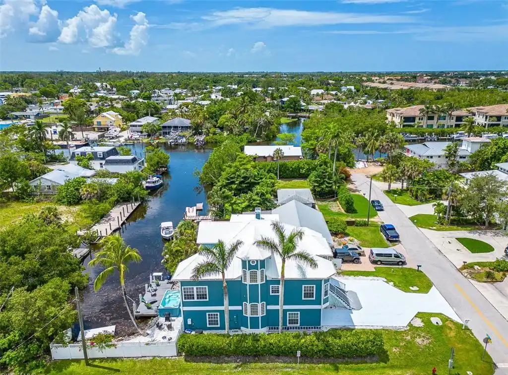 Stunning Direct Gulf Access Home
