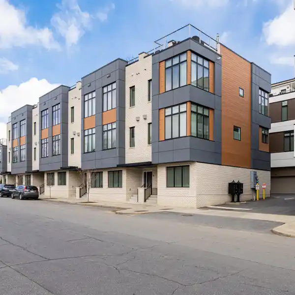 A SOPHISTICATED SANCTUARY IN DOWNTOWN ASHEVILLE