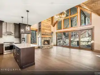 Mountain Living in the Esteemed Chinquapin Community