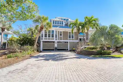 Charming Seawatch Home - Beachside Living on Boca Grande