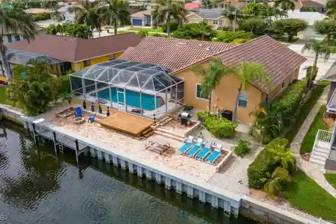 Turn-key Gulf Access Property