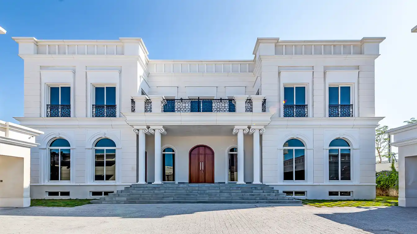 Luxury Villa in Ideal Location