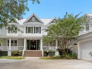 Waterfront Coastal Estate on Deer Island