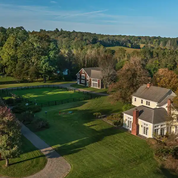 EXCEPTIONAL EQUESTRIAN ESTATE  OF 185 ACRES