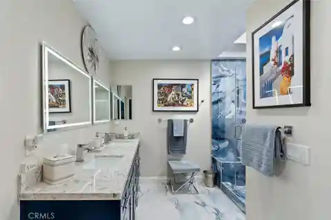 Beautiful Home in the Coveted Casta Del Sol