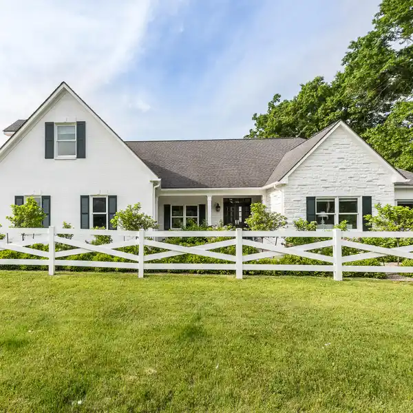 QUIET MOVE-IN READY OASIS