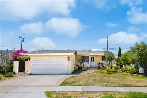 Charming Home in Desirable Southwood