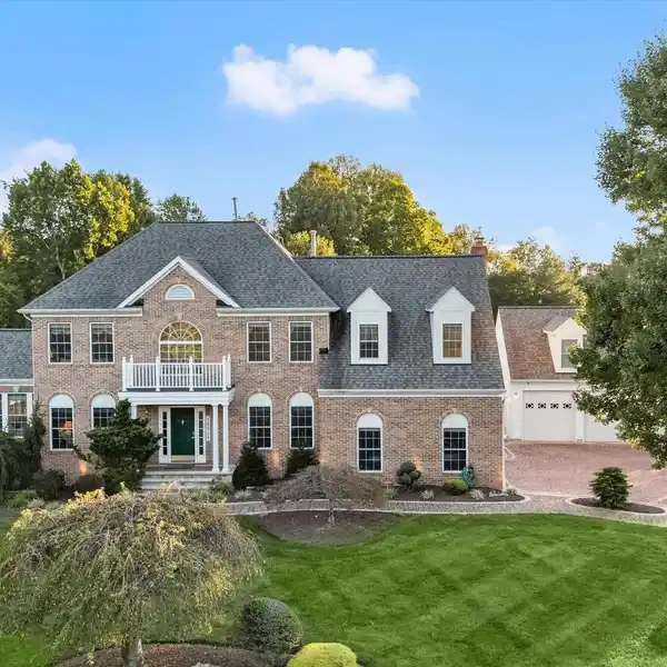 BEAUTIFULLY UPGRADED ESTATE HOME