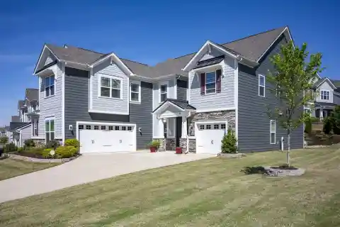 Wonderfully Presented Residence in Ideal Location