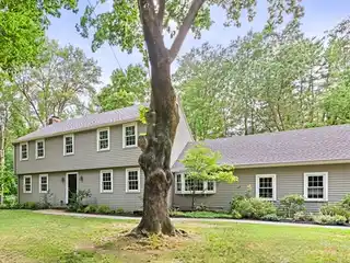 Move-In Ready Colonial in Top School District