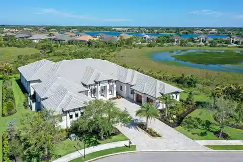 Architectural Masterpiece in Gated Anchorage Place