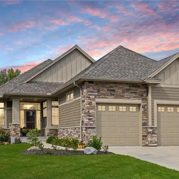 LUXURY LIVING IN SOUGHT-AFTER BELLANTE