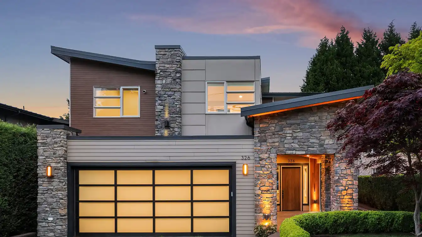 Soak up Lake and Mountain Views