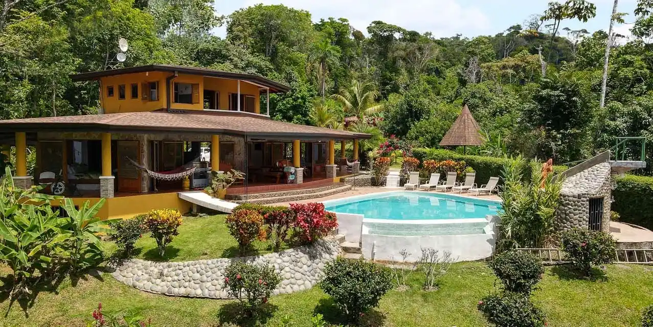 The Jungle Compound in Uvita