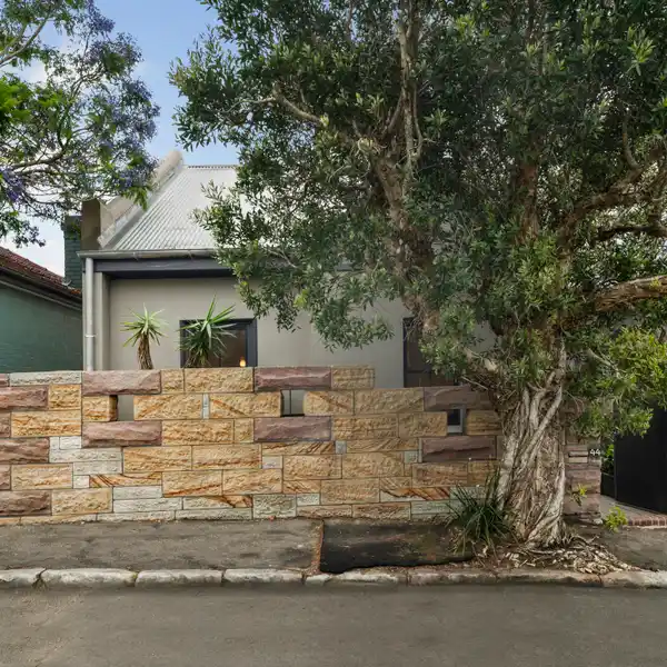 ARCHITECT-DESIGNED HAVEN WITH QUIET PRIVACY