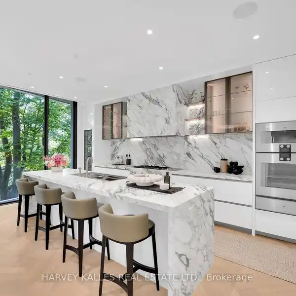 UNIQUE JEWEL BOX IN ROSEDALE