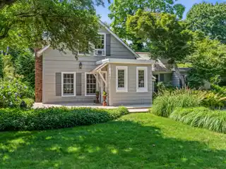 Extraordinary Rental Home in Southampton