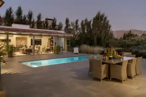 Spectacular Home in Winelands Estate
