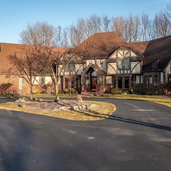 SECLUDED 37-ACRE COUNTRY ESTATE