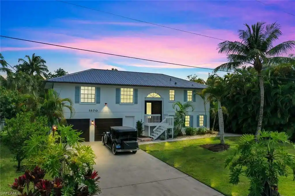 Extraordinarily Renovated Bayfront Residence
