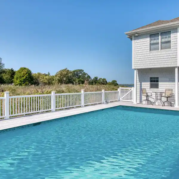 WATERFRONT RETREAT FOR RENT