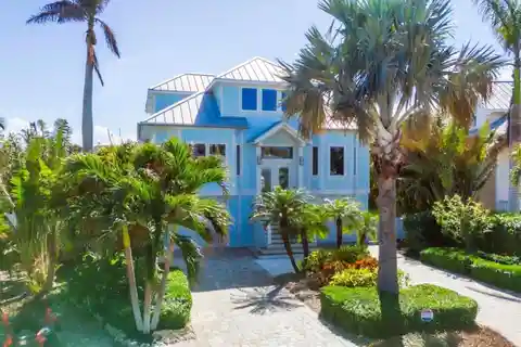 Beautifully Renovated Waterfront Pool Home