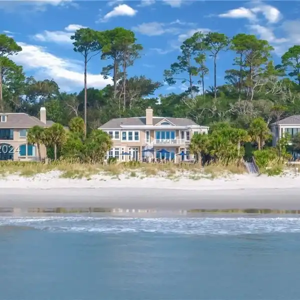 SIX BEDROOM OCEANFRONT ESTATE IN PALMETTO DUNES