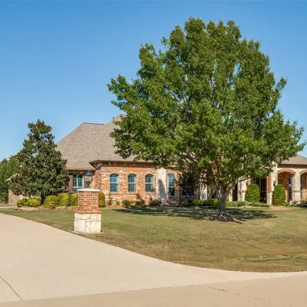 AMAZING ONE STORY PAUL TAYLOR CUSTOM ESTATE HOME