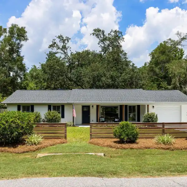 THOROUGHLY RENOVATED HOME IN AN IDEAL LOCATION