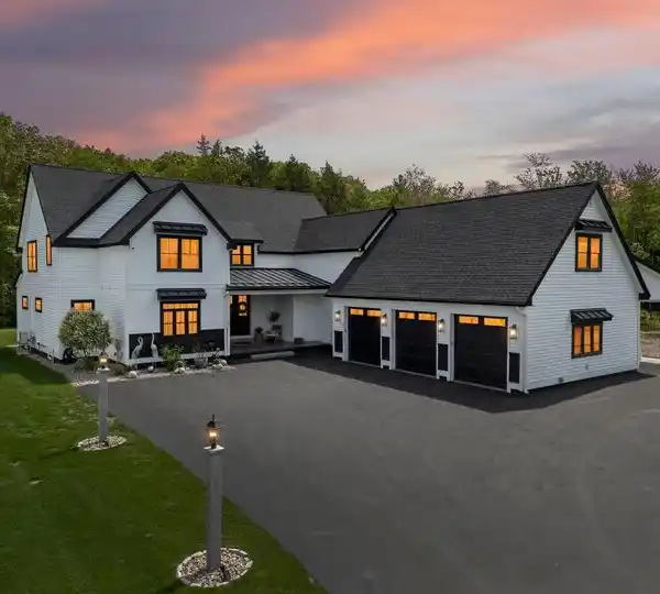 BESPOKE COLONIAL RETREAT ON OVER THREE ACRES