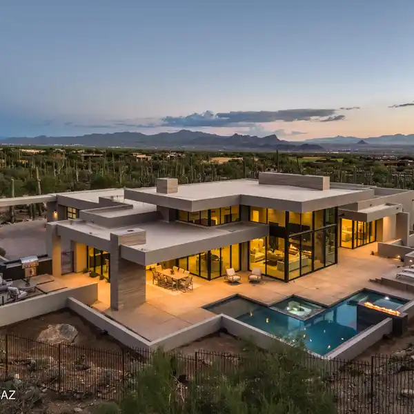 EXQUISITE TUCSON ESTATE IN PRESTIGIOUS ENCLAVE