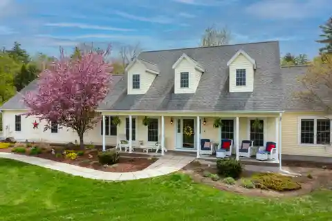 Cape-style Mountain Home