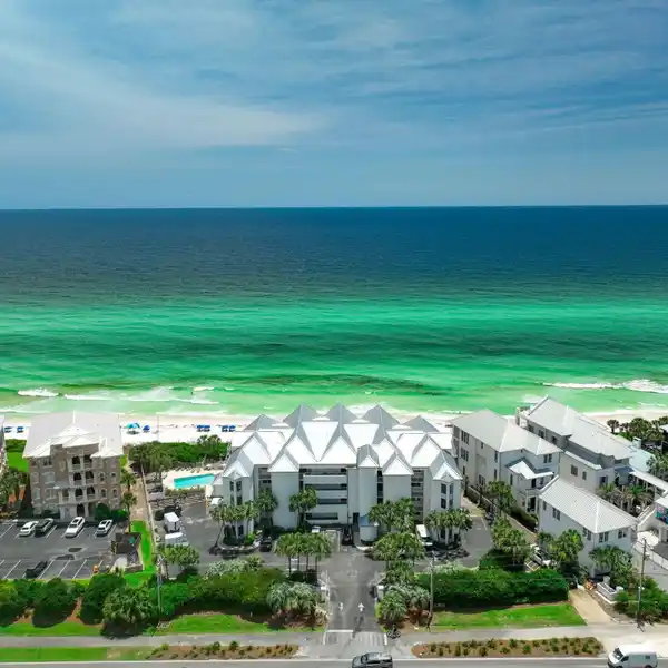 GULF-FRONT CONDO WITH PRIVATE BEACH ACCESS