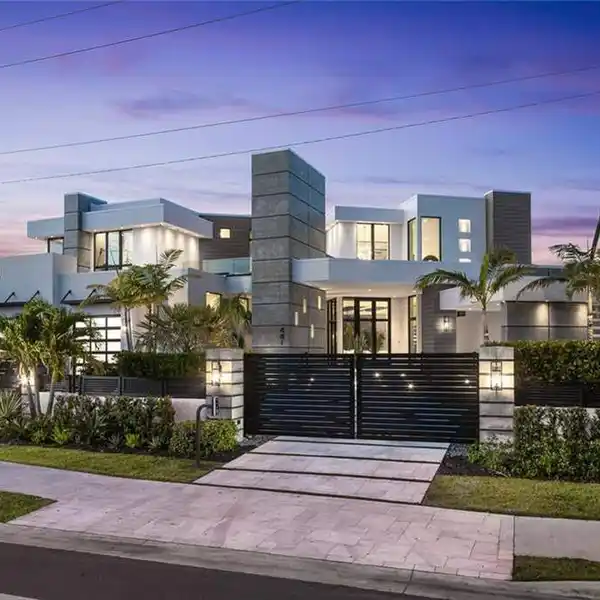 EXTRAORDINARY SANCTUARY IN COVETED NAPLES COMMUNITY