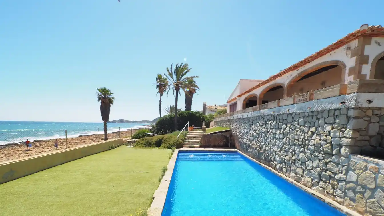 Expansive Property in Great Location