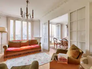 Elegant 1930s Apartment Near Vincennes Woods