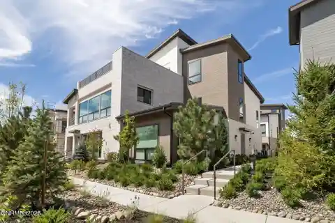 Penthouse Villa Overlooking Paseo