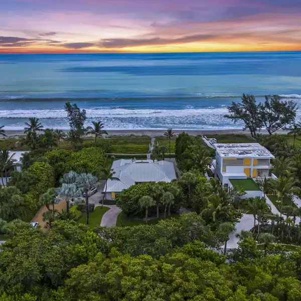 EXQUISITE OCEANFRONT ESTATE ON PRESTIGIOUS JUPITER ISLAND