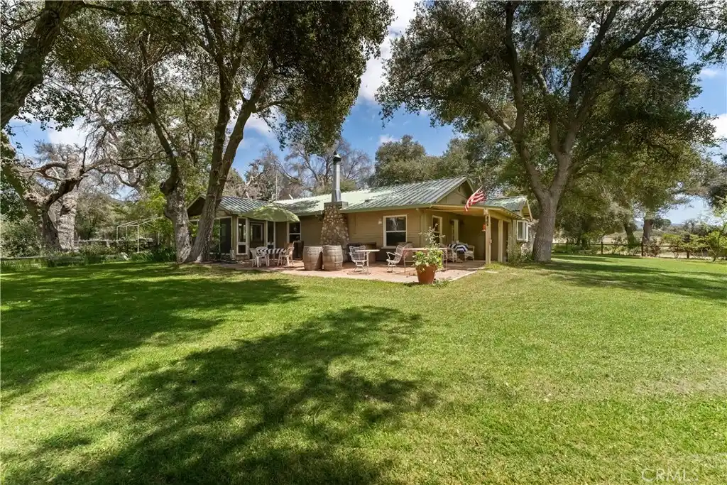 Rare 40-acre Equestrian Ranch